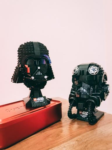 Capacetes Vader e Trooper